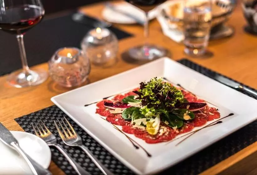 هتل Mistral Superior