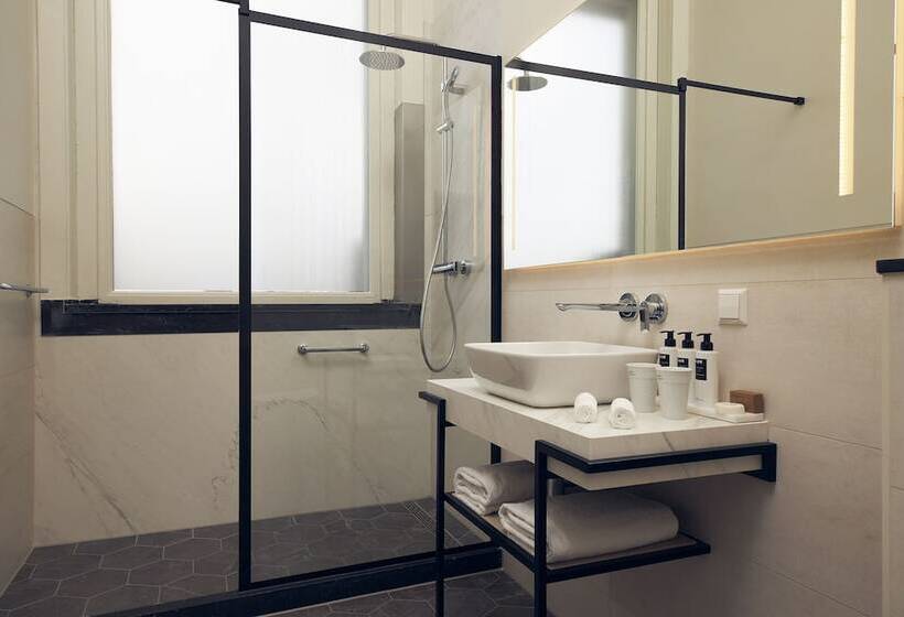 Hotel New York By Westcord