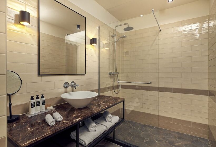 Hotel New York By Westcord