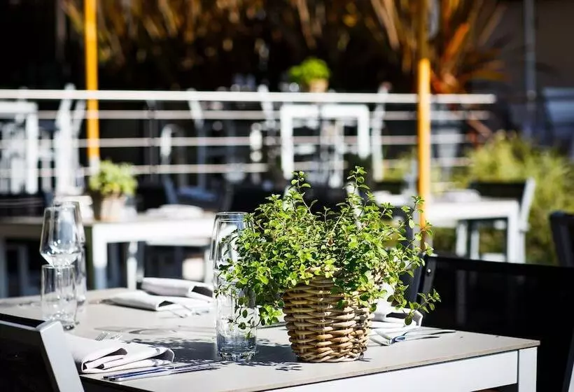 Relais & Châteaux Hotel Burg Schwarzenstein