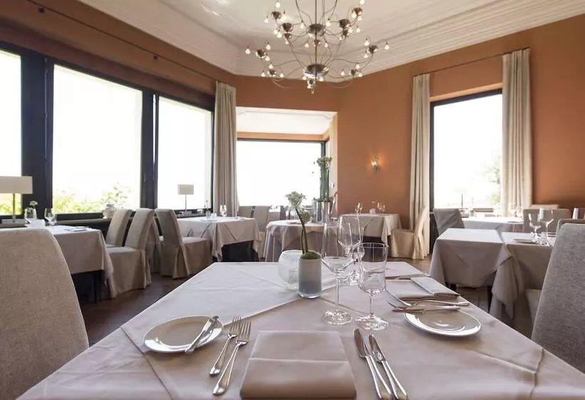 Relais & Châteaux Hotel Burg Schwarzenstein