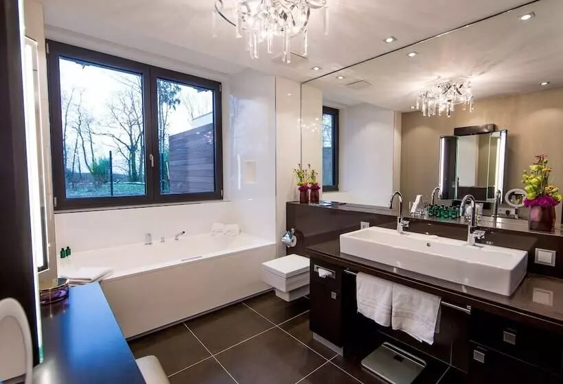 Relais & Châteaux Hotel Burg Schwarzenstein