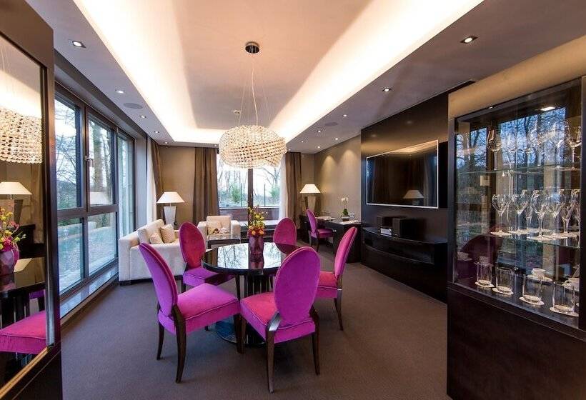 Relais & Châteaux Hotel Burg Schwarzenstein