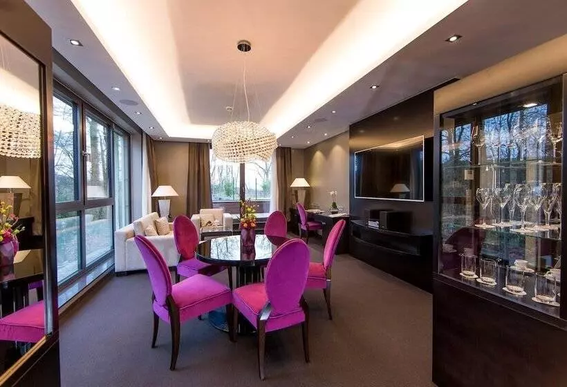 Relais & Châteaux Hotel Burg Schwarzenstein