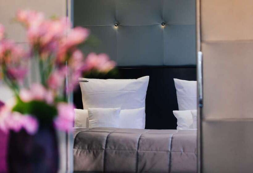 Relais & Châteaux Hotel Burg Schwarzenstein