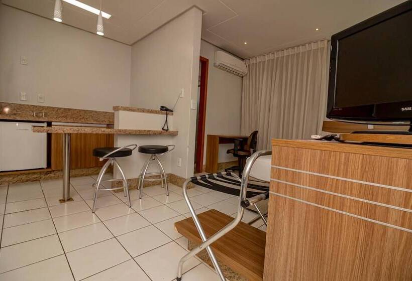 هتل Sun Square Suites