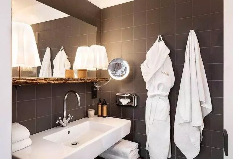 هتل The Weinmeister Berlinmitte Adults Only