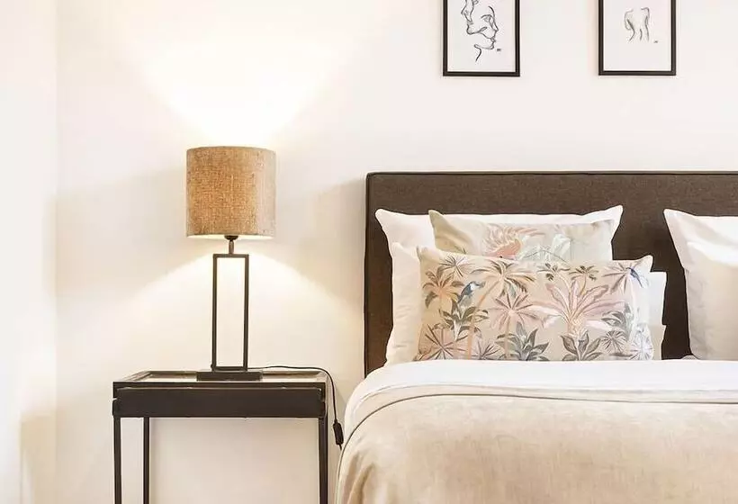 هتل The Weinmeister Berlinmitte Adults Only