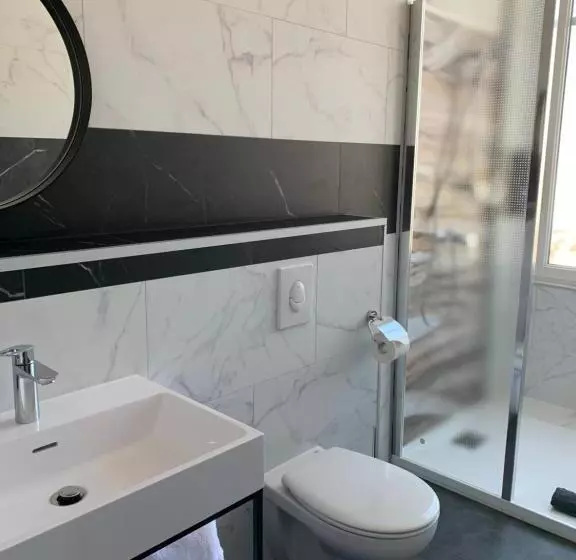 Aamiaismajoitus (B&B) La Maison Bleue « la Charade »