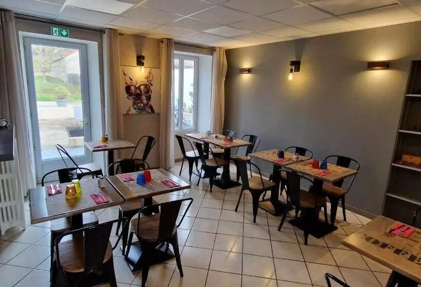 ホテル Berry Hôtel La Châtre