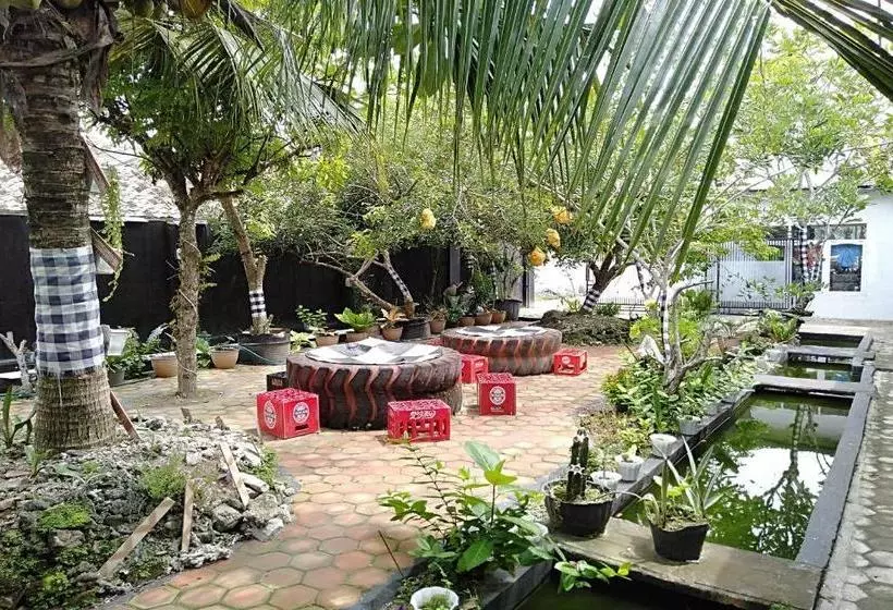 Hotelli Oyo 90229 Fidel Caestro Homestay