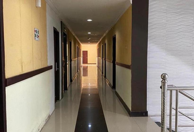 Hotel Reddoorz Plus Syariah @ Jalan Syiah Kuala Banda Aceh