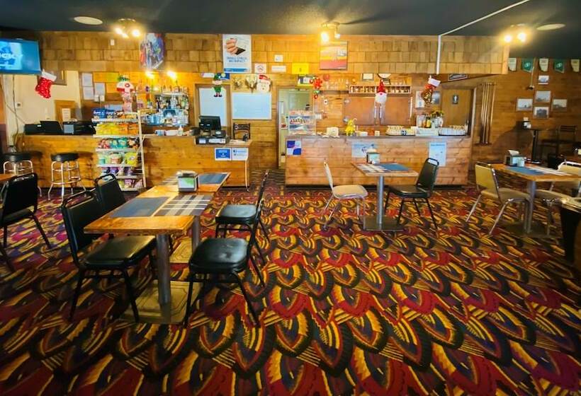 בית מלון כפרי Theodore Motor