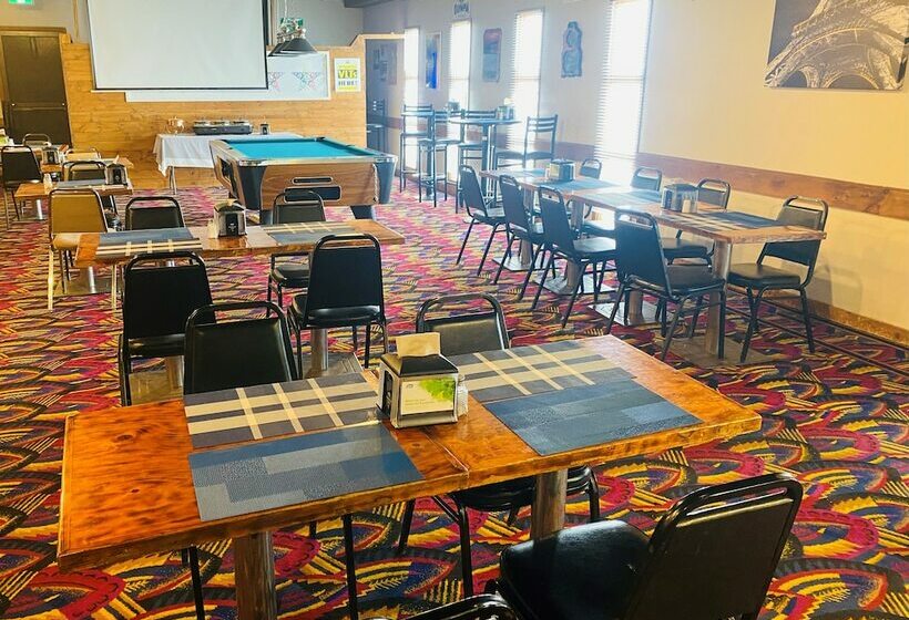 בית מלון כפרי Theodore Motor