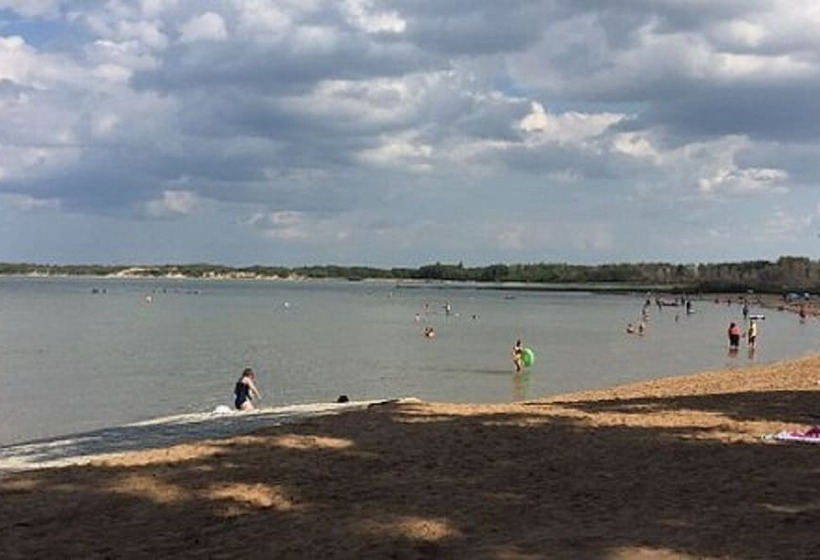 בית מלון כפרי Theodore Motor