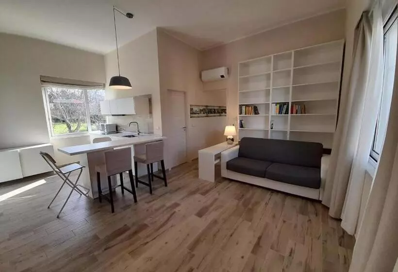 ペンション Arco Vesuviano