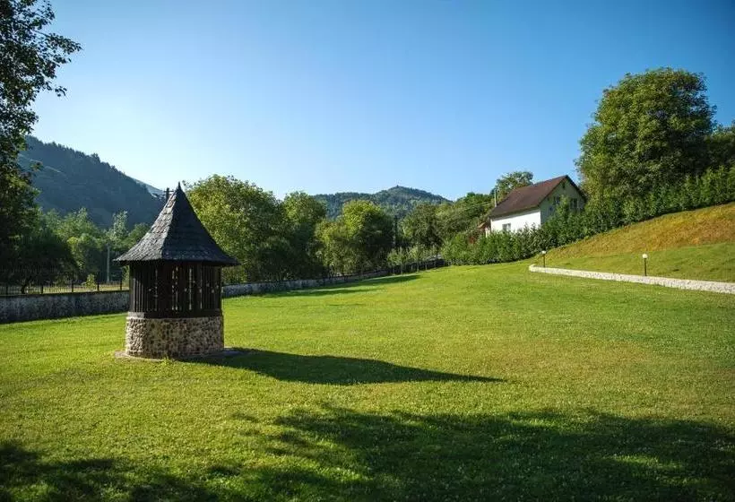 پانسیون Villa Gherman