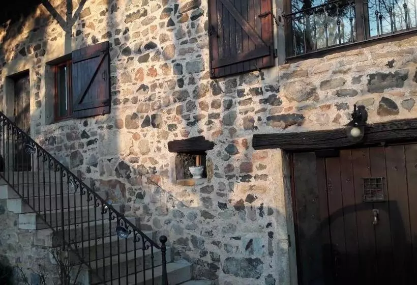 Aamiaismajoitus (B&B) Ce Petit Chemin