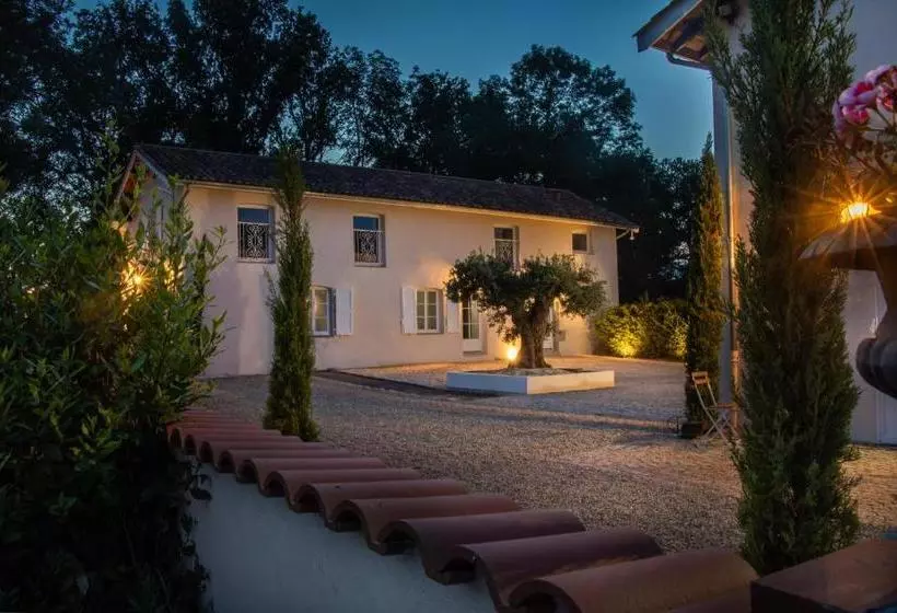 Aamiaismajoitus (B&B) Le Cottage Du Parc