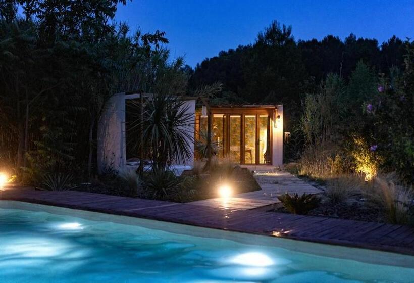 ベッドアンドブレックファースト Nuitées Bohèmes