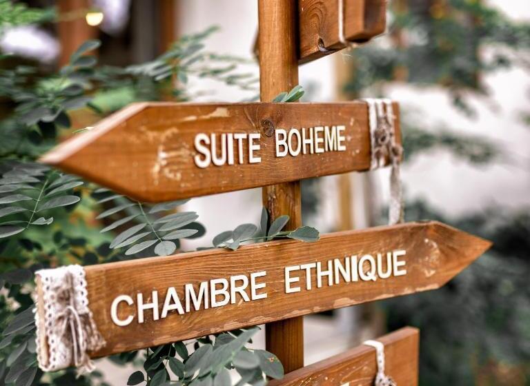 ベッドアンドブレックファースト Nuitées Bohèmes