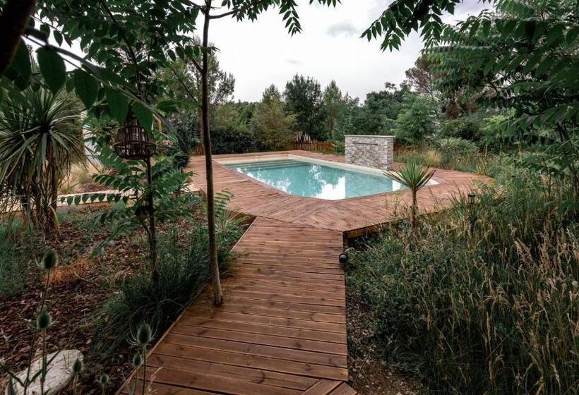 ベッドアンドブレックファースト Nuitées Bohèmes