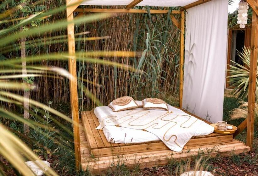 ベッドアンドブレックファースト Nuitées Bohèmes