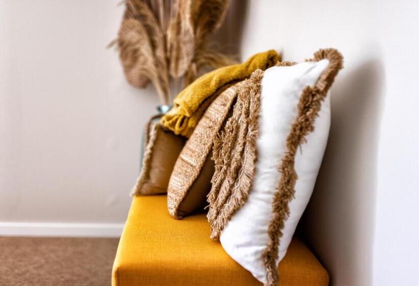 ベッドアンドブレックファースト Nuitées Bohèmes