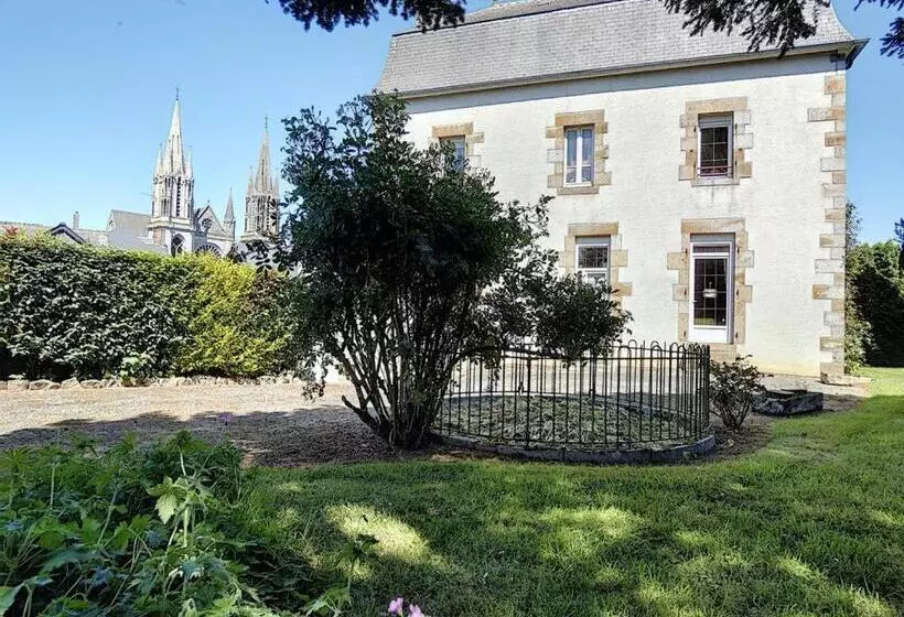 Aamiaismajoitus (B&B) Villa Des Roses