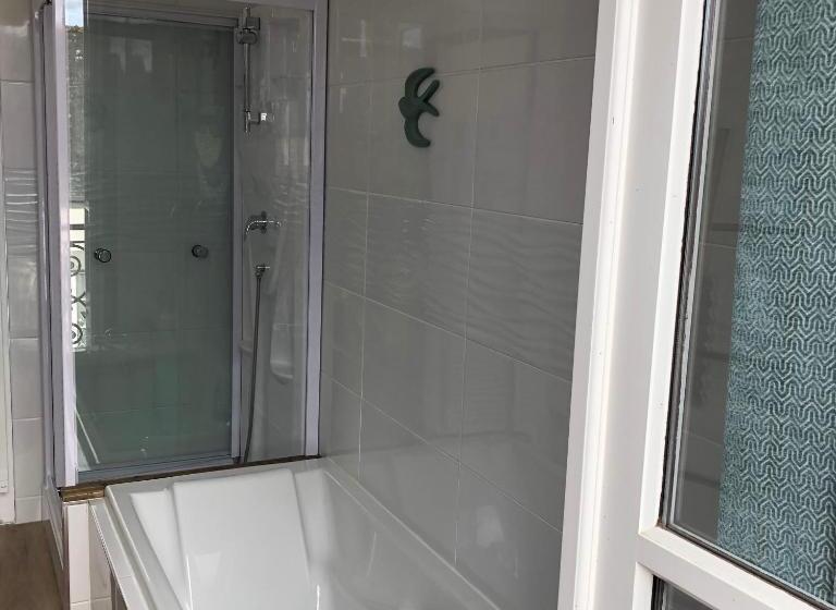 مبيت وإفطار Villa Des Roses