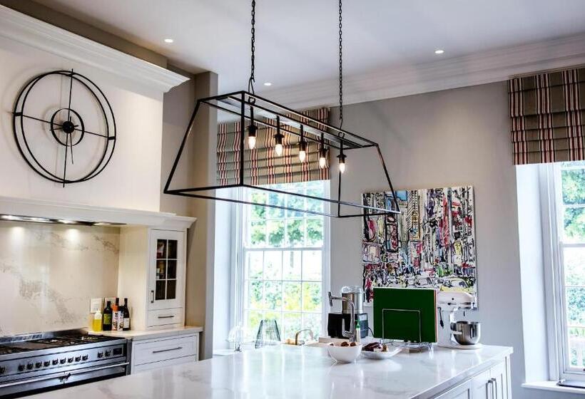 호텔 Brookdale Estate   Manor House