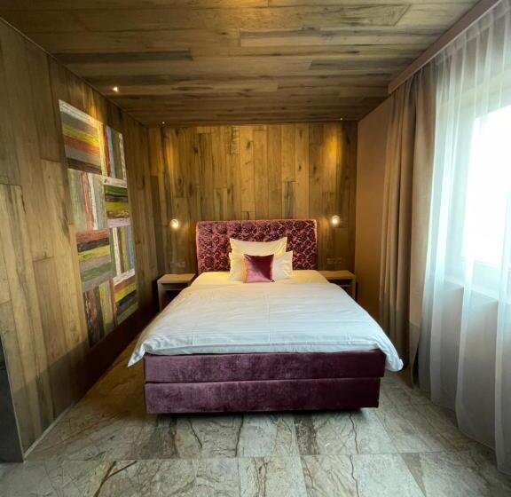 Отель Fohlenhof