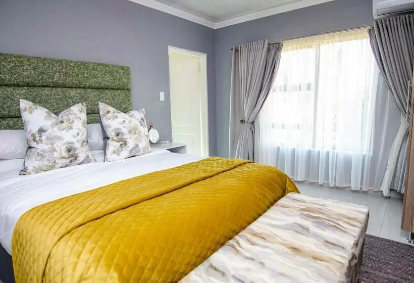 Majatalo House Of Sollys Guesthouse