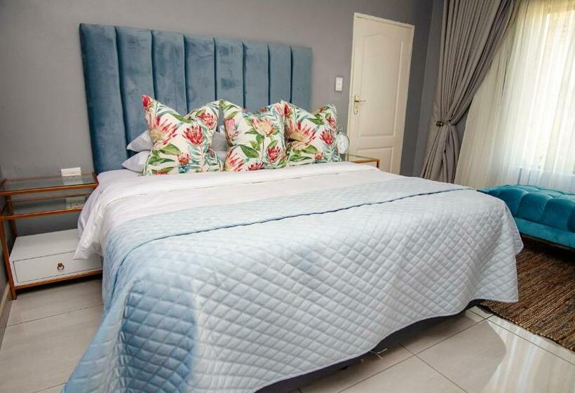 Pension House Of Sollys Guesthouse