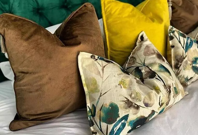 Majatalo House Of Sollys Guesthouse