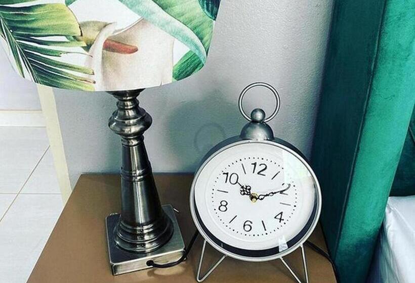 Pension House Of Sollys Guesthouse