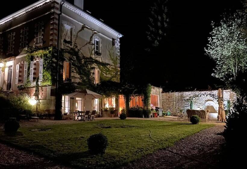 Пансион Manoir De La Croix Saint Louis Luxury Guest House