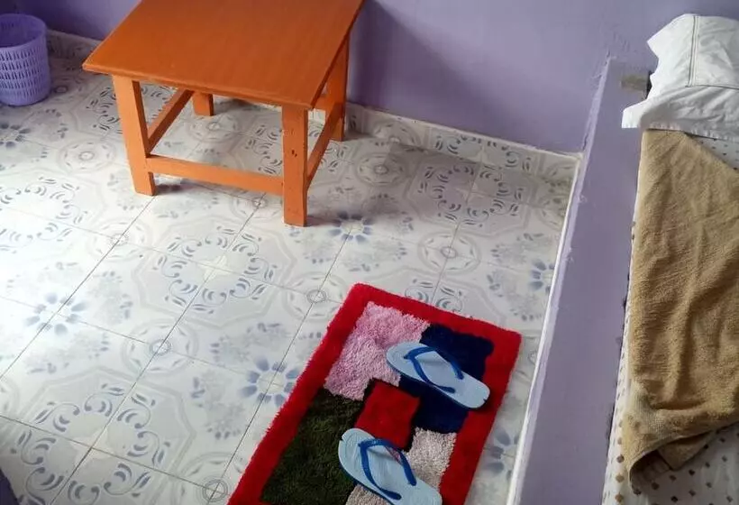 هتل Charity Lodge