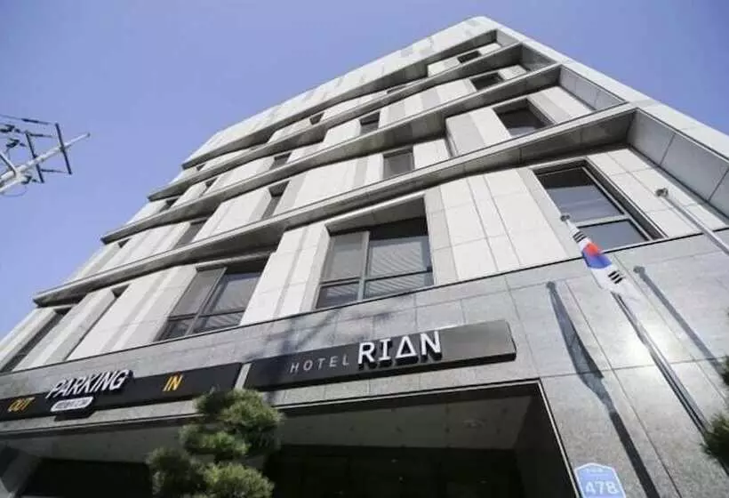 ホテル Rian