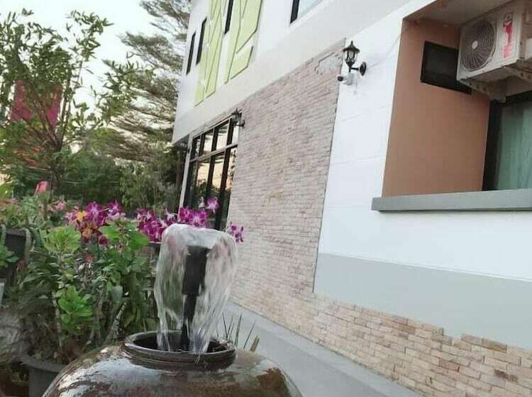 בית מלון כפרי Seth Thee Residence