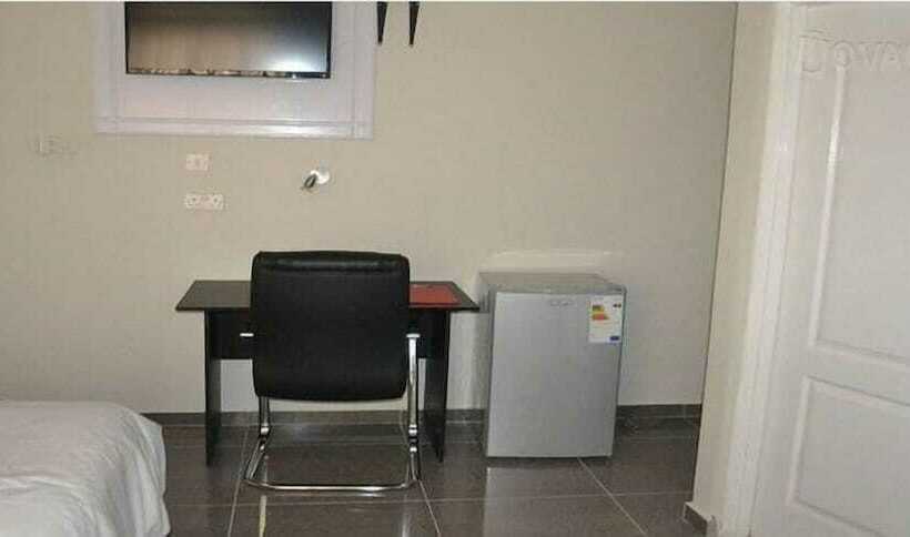 هتل South Court Inn