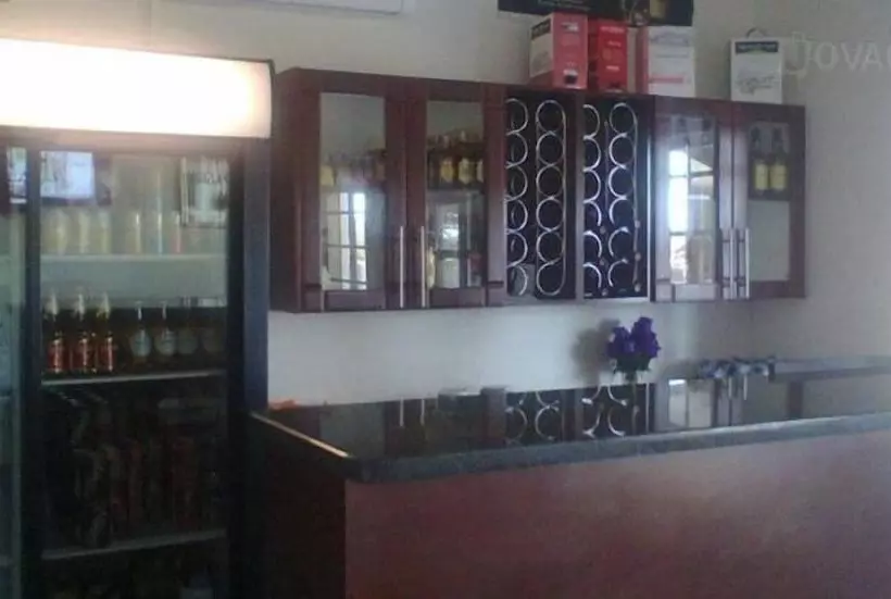 هتل South Court Inn