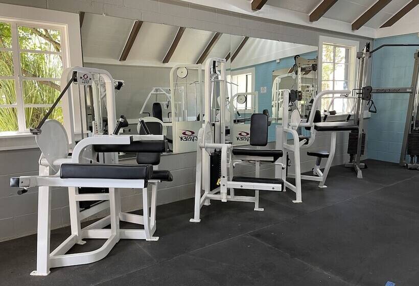 ホテル Surrey Resort