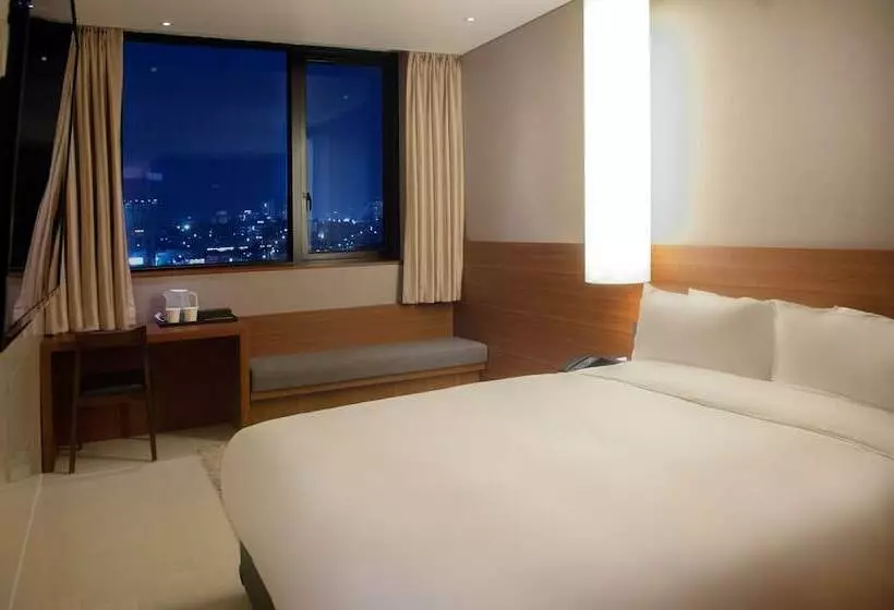 Top Cloud Hotel Cheonan