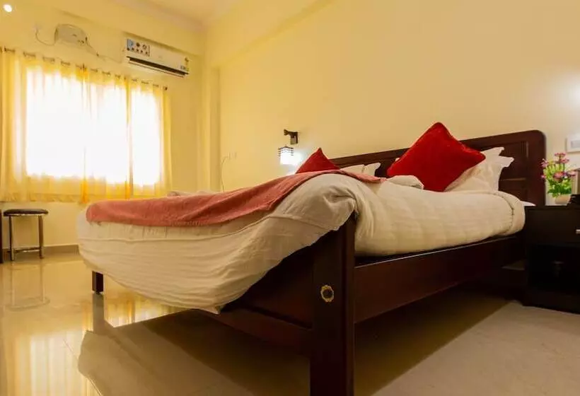 Hotelli Woodside Residency Thekkady