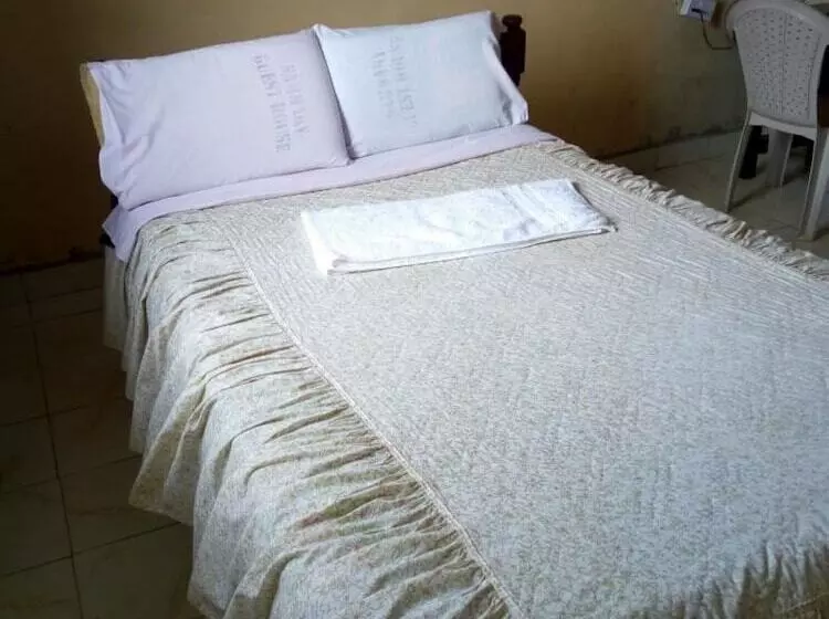 پانسیون Summary Guest House