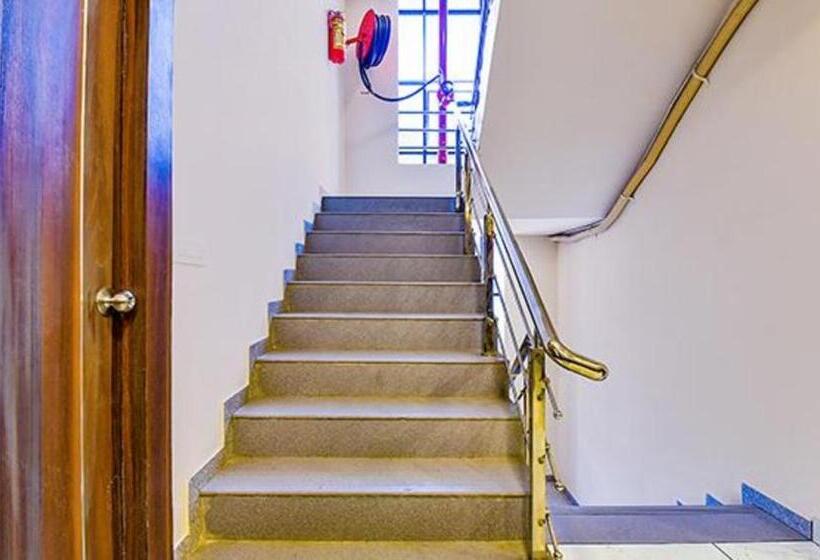 Fabhotel Raj Palace I