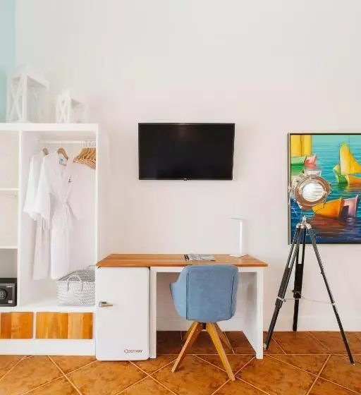 هتل Blue Roatan Resort