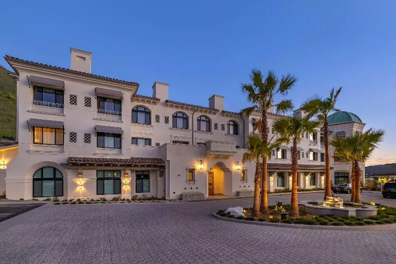 Cambria Hotel Calabasas   Malibu