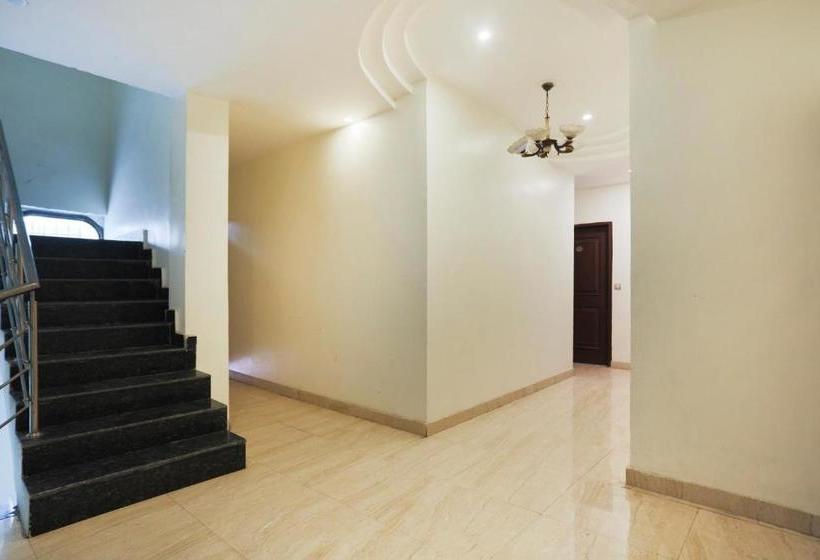 فندق Capital O 74104 The Nest Expo